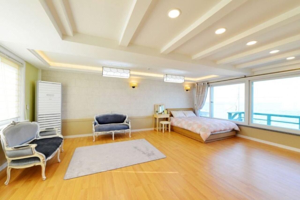 Handul Pension Gangneung Buitenkant foto
